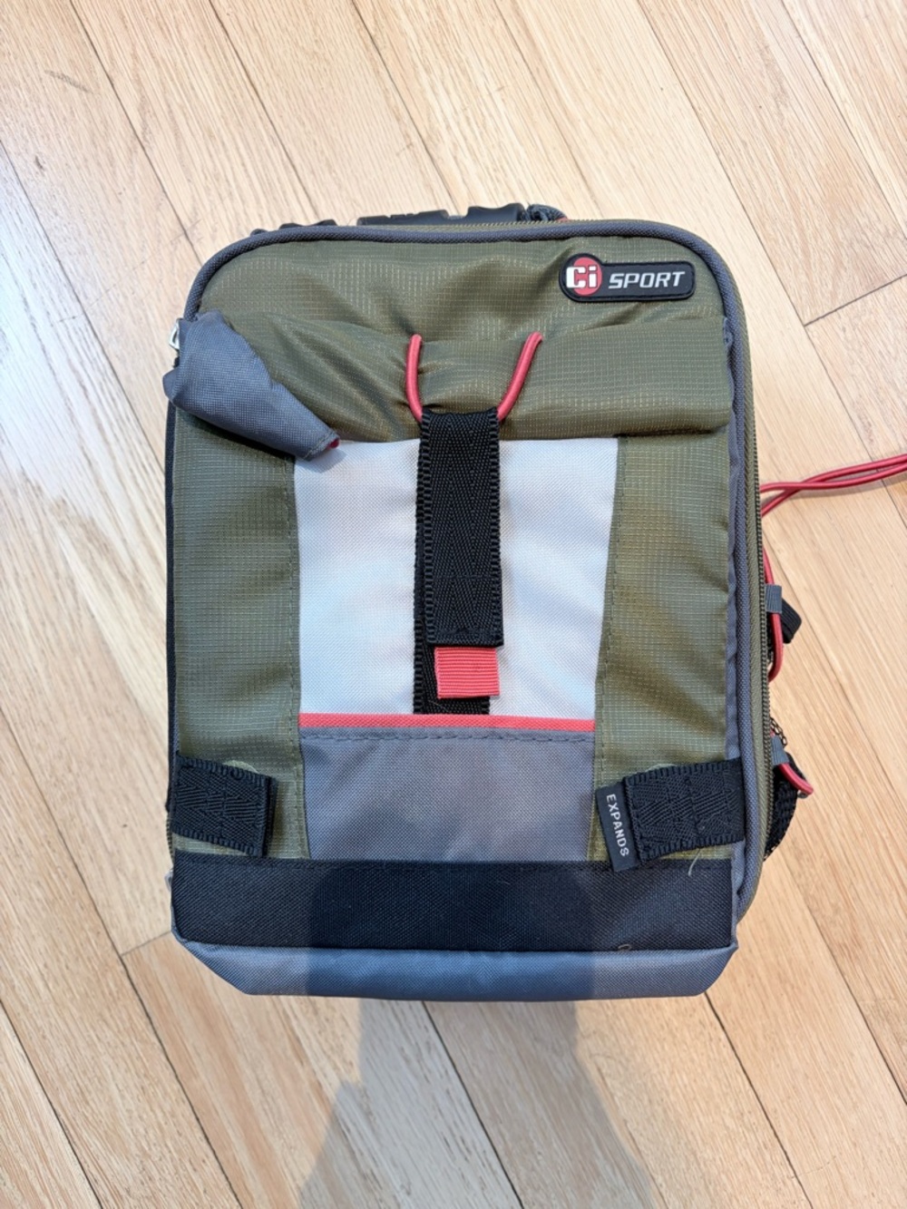Insulated soft lunch box